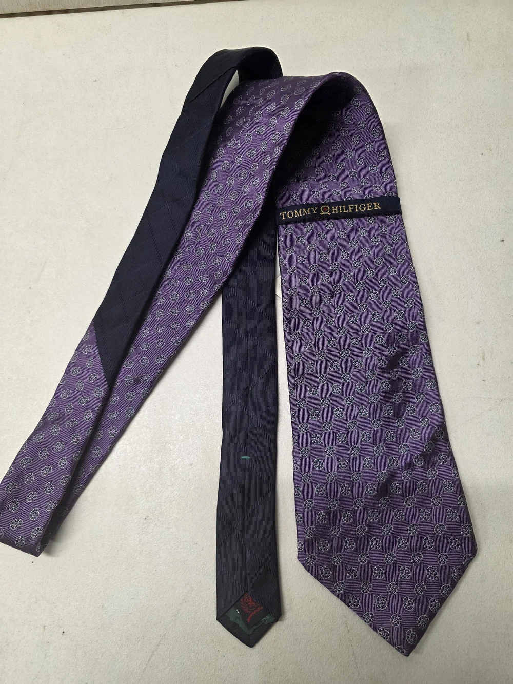 Vintage Tommy Hilfiger 100% Silk Purple Geometric Necktie Made USA NWT